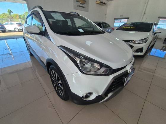 HYUNDAI HB20X 1.6 16V STYLE FLEX 4P AUTOMÁTICO HYUNDAI HB20X 1.6 16V STYLE FLEX 4P AUTOMÁTICO